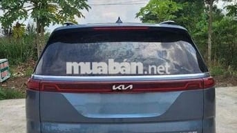 Kia Carnival 2022 2.2D Luxury 8 chỗ - 5000 km