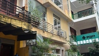 cho thuê nhà 5 tầng ngõ ô tô tại phố Giảng Võ