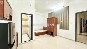 10p Qua q5,6 sát bến xe Q8  Phòng đẹp Full nội thất Free xe 2 người