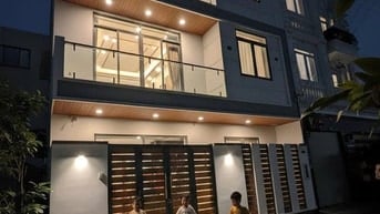 Nhà Mới Siêu To Ngang 8.50 - 4 Tầng - Siêu Rẻ - 7 tỷ 6