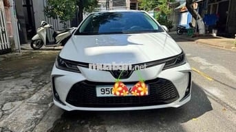 Toyota Corolla Altis 2025 1.8V - 4200 km nhập khâu