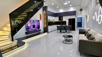 BÁN NHÀ HỒNG HÀ - TÂN BÌNH GẦN SÂN BAY CHỈ 8 TỶ 350 ĐANG CHO THUÊ 35TR