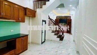 NHÀ PHỐ SÀI ĐỒNG - LEXUS TRÁNH ĐỖ - 3 BƯỚC RA PHỐ - VỊ TRÍ VÀNG