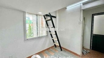 💋PHÒNG GÁC GIÁ RẺ Q1 CÓ MÁY LẠNH, TỦ BẾP GẦN VXOAY ĐIỆN BIÊN PHỦ ✅