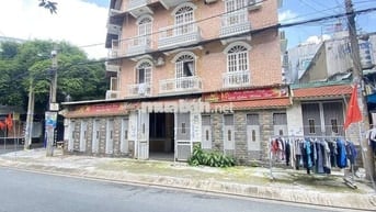 SANG CHDV CÓ 6PN 1MB VỊ TRÍ ĐẸP GIÁ TỐT