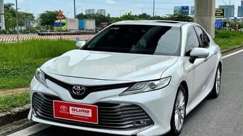 Camry 2.5Q 2019 nhập Thái - HT 60% - Giá Còn Giảm