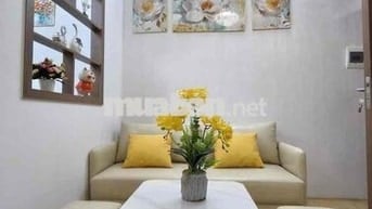 Bán căn hộ 55 m2 chỉ 2tỷ xx ccmn phố Phạm ngọc Thạch nhà đẹp 2 ngủ