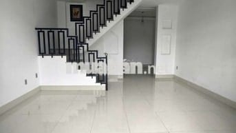 Tìn đâu đc 57m2 thổ cư ngang 5m nhà đẹp vuông vức hẻm 79 lê lợi