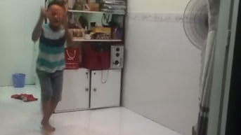 BAN NHÀ NHỎ 12m, 1 trệt 1 lầu 640tr