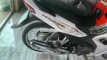 Xe số Honda Wave RSX 110cc màu trắng 2022