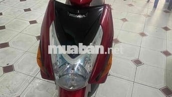 Xe Click đỏ