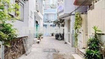 CÁCH MẶT TIỀN ĐOÀN VĂN BƠ 10m - NHÀ 2 TẦNG 46m2 GỒM 4PN