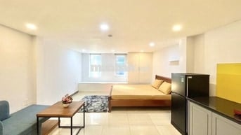 Ở NGAY! CĂN HỘ CỬA SỔ SIÊU THOÁNG NGAY BỜ KÈ HOÀNG SA THANG MÁY