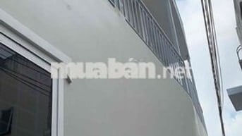 Bán Căn hộ dịch vụ 7 phòng-DTSD200m2-dòng tiền20Tr/tháng-Phú Thuận