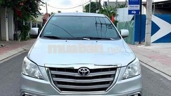 Toyota Innova 2015 2.0G - 155000 km