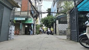 HXH 6m Cách Mạng Tháng Tám thông Hoàng Sa. 117m2. 2 tầng. Chỉ 10,9T 