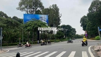 HIẾM - NGAY CV GIA ĐỊNH, BV 175, SÂN BAY TSN 5phut - 4 TẦNG MỚI - 3 PN