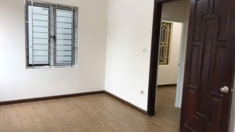 Cho thuê tầng 3 (riêng biệt) 30m2 của nhà 3 tầng khu TT Viện 108