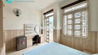 Studio Full nội thất, ban công siêu thoáng sát cầu Nguyễn Văn Cừ