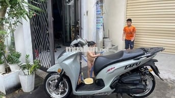 Ra đi đam mê xe Honda sh350