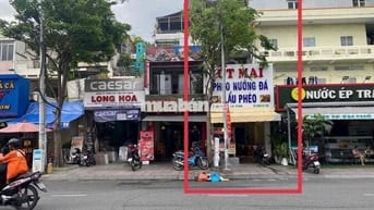 Mặt tiền kinh doanh ở số 2 đường Đồng Nai, Q10