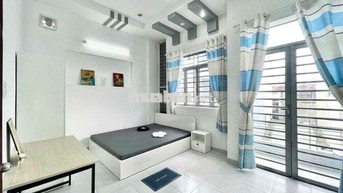 Phòng Ban Công Rộng 35m2, Full nội thất giáp Q1,Q3 trung tâm Phú Nhuận