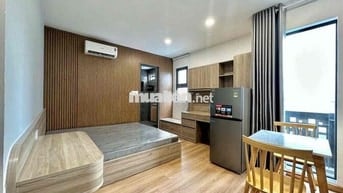 Cho thuê căn hộ Studio Ban công Q4 gần chợ 200, nhà thờ Xóm Chiếu