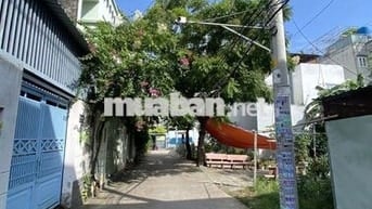 sieu hiếm.Đường 48 ko QH. 2 mặt trươc sau hẻm xe tải. 63m2 gia 6,3 tỷ