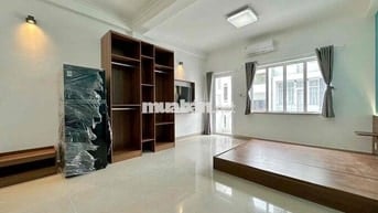 Khai Trương Căn Hộ Full Nội Thất Ban Công Ngay Chợ Bà Chiểu Gần Q1