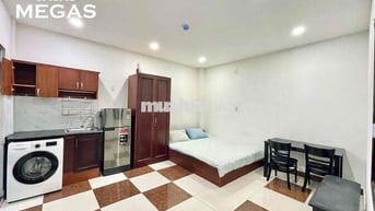 🏡Cho thuê Căn hộ cao cấp Quận 10 - Full nt, có cửa sổ, ngay Thành Thái