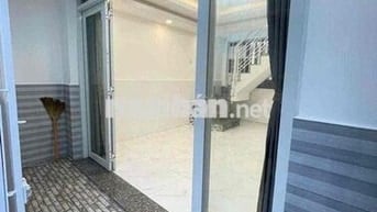 1 Trệt 1 Lầu, Đang Vô Full Nội Thất, Gần BX Miền Đông, Ưu Tiên 1/11 Ở