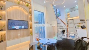 Bán Nhà Gần ĐH Văn Lang - 2Phòng Ngủ - Sát Đại Lộ Dương Quảng Hàm