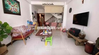 QUẬN 10 MẶT TIỀN BÀ HẠT GẦN BV NHI ĐỒNG 5TẦNG 4PN SỔ NỞ HẬU ĐẸP