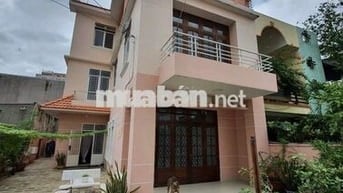 ĐỊNH CƯ NƯỚC NGOÀI CẦN BÁN GẤP LÔ BIỆT THỰ TRUNG TÂM Q 7, GIÁ 80TR/M2