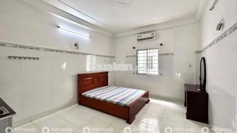 Căn hộ dịch vụ mới ngay Q6 đẹp rộng 30m2 Full nội thất đường ô tô