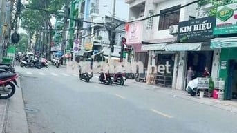 CHO THUÊ NHÀ MẶT TIỀN TRẦN MINH QUYỀN 10 GẦN ĐƯỜNG 3 THÁNG 2 Q10