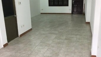 Cho thuê căn hộ dt: 100 m²_ 3 phòng _ 2wc, gía: 13 triệu/ thang
