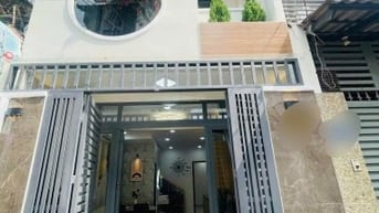 Bán nhà mới đường Nguyễn Văn Lượng, phường 17, Gò Vấp, hẻm xe hơi