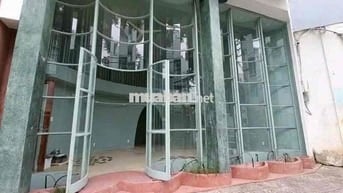 Cho Thuê Nhà Mặt Tiền Ngang 8m Bàu Cát, Phường 11, Tân Bình