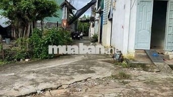 Bán 2 lô đất gần hồ tùng mậu_ cách chợ phố vài trăm mét