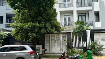 Bán nhà 5x26,2m đất 131m2 DTSD 330m2 KDC intresco 6B Phạm Hùng