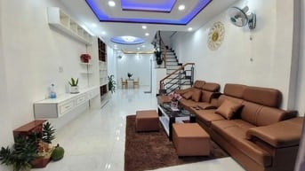 Cần tiền trả nợ bán nhà 63m2 Nguyễn Thị Tần,Q8 gần chợ rạch ông,1tỷ200