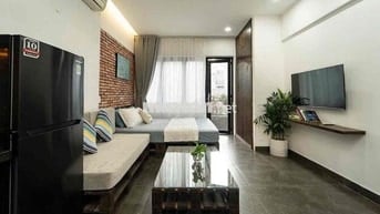 CĂN HỘ Q10_RỘNG RÃI_THOÁNG MÁT_BAN CÔNG_SẠCH SẼ_ÁNH SÁNG TỐT_CỬA SỔ