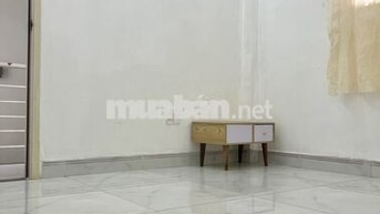 Cho nữ thuê tầng 2, gần ĐH Văn Lang, gồm phòng ngủ, bếp, ban công