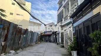 NHÀ VỊ TRÍ TIỆN KINH DOANH  4,05X7 ĐƯỜNG CHIẾN LƯỢC. QUẬN BÌNH TÂN.