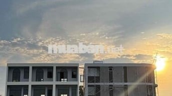 Bán Nhà 5 Tầng Ngay Chợ Đầu Mối Thủ Đức, Sổ Riêng Giá nhỉnh 4Tỷ ...xem