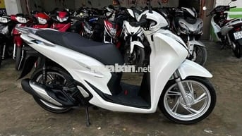 Honda SH 150 trắng đen 2022 ( hỗ trợ góp )
