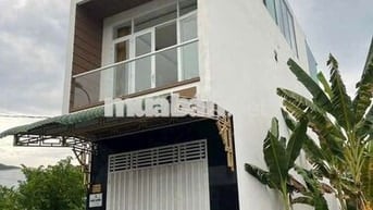 Bán nhà 3 tầng đường 10m TĐC Đất Lành - Giá 3,7 tỷ