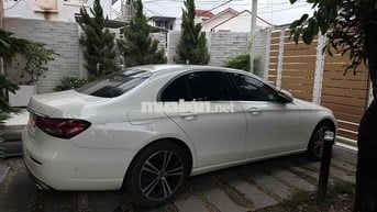 Mercedes Benz E Class 2021 E180 - 31000 km