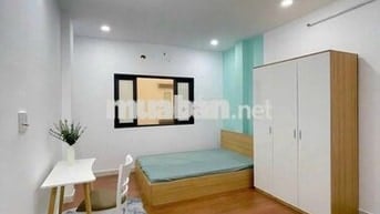 Ngay Parcmall, đúng hình đúng giá, phòng sơn mới thoáng đẹp.